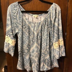 Love on a Hanger top.